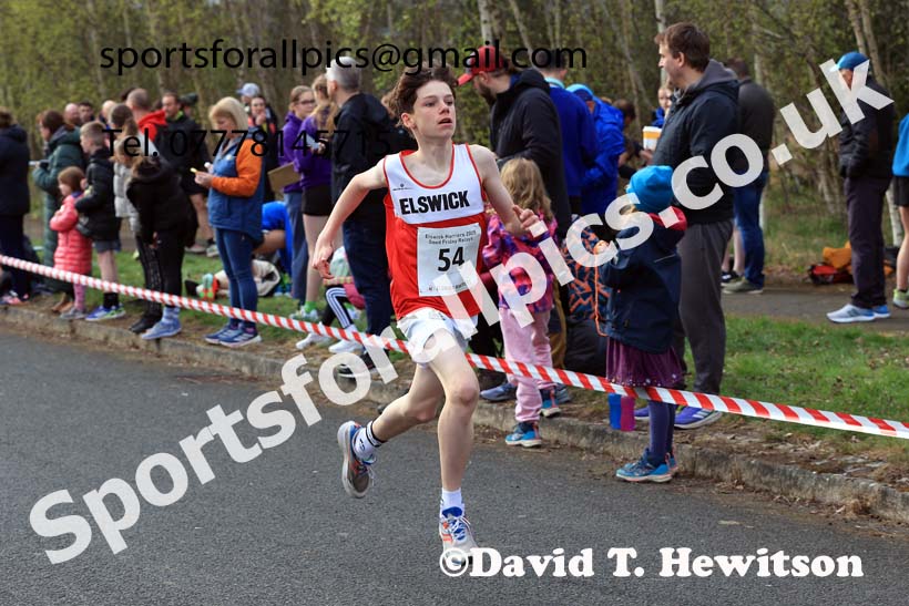 Boys and Girls under-13s, 2025 Elswick Harriers Good Friday Road Relays, Newburn, Newcastle upon Tyne. Photo: David T. Hewitson/Sports for All Pics